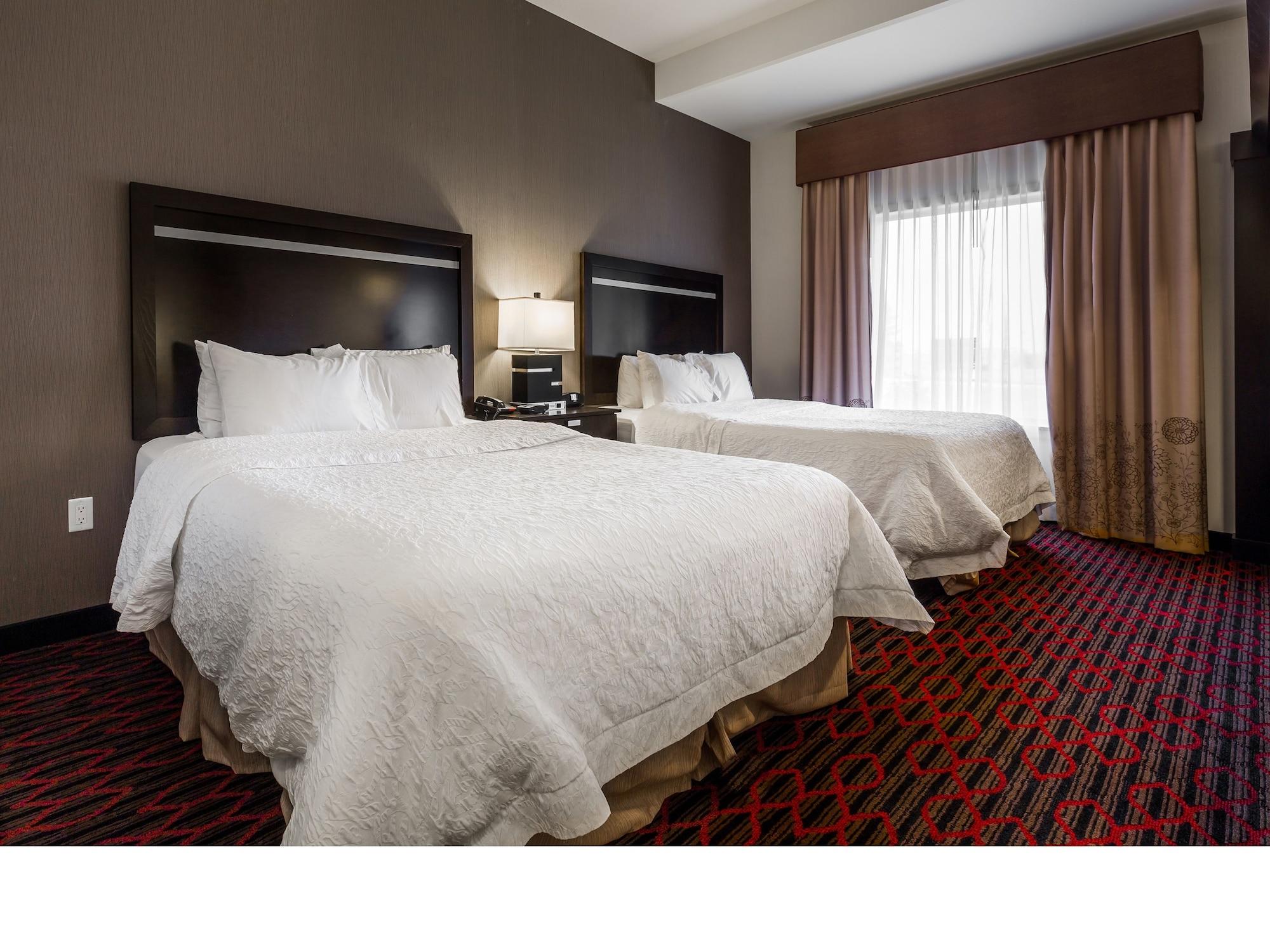 Hampton Inn & Suites By Hilton Летбридж Экстерьер фото