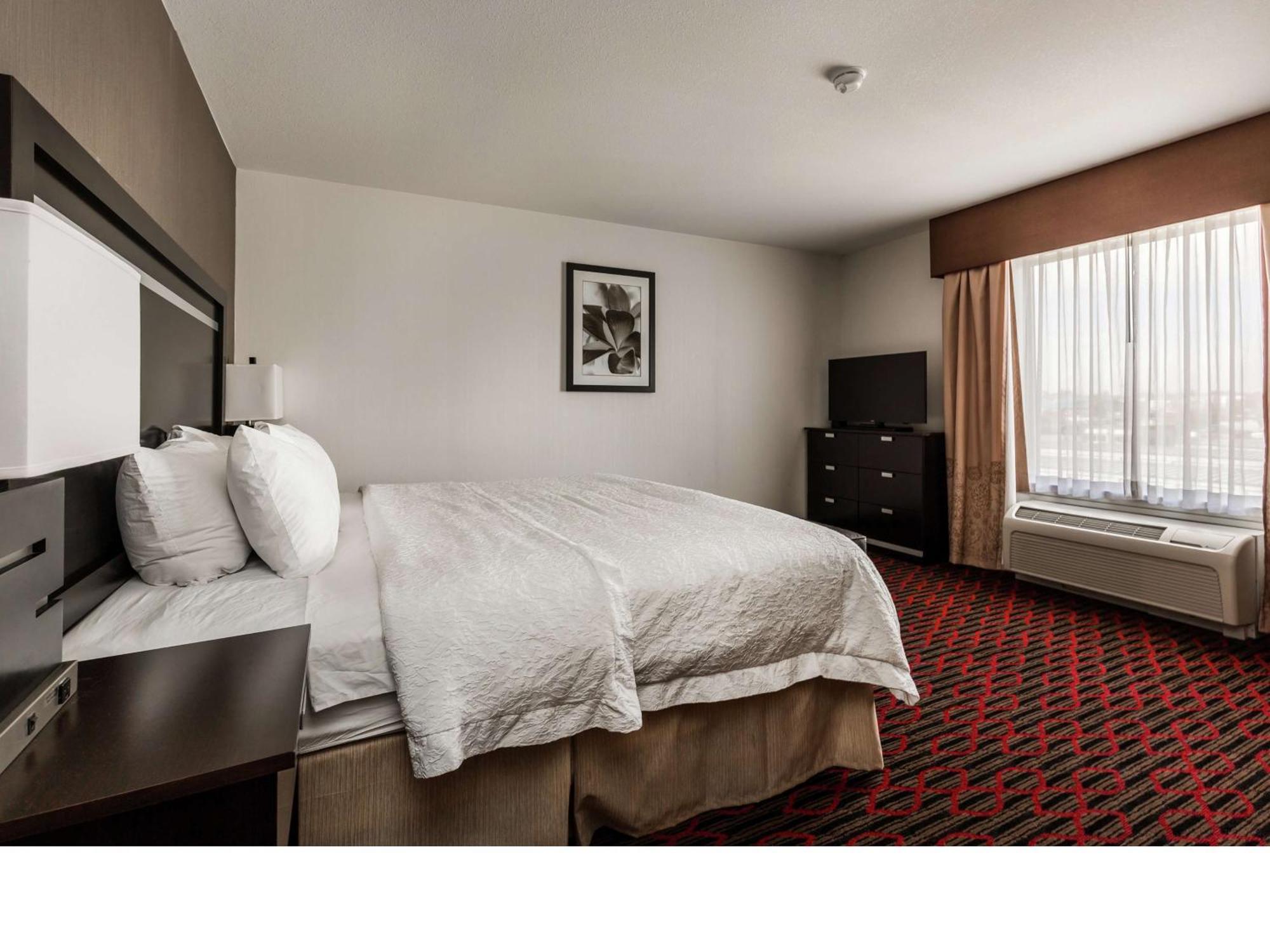 Hampton Inn & Suites By Hilton Летбридж Экстерьер фото