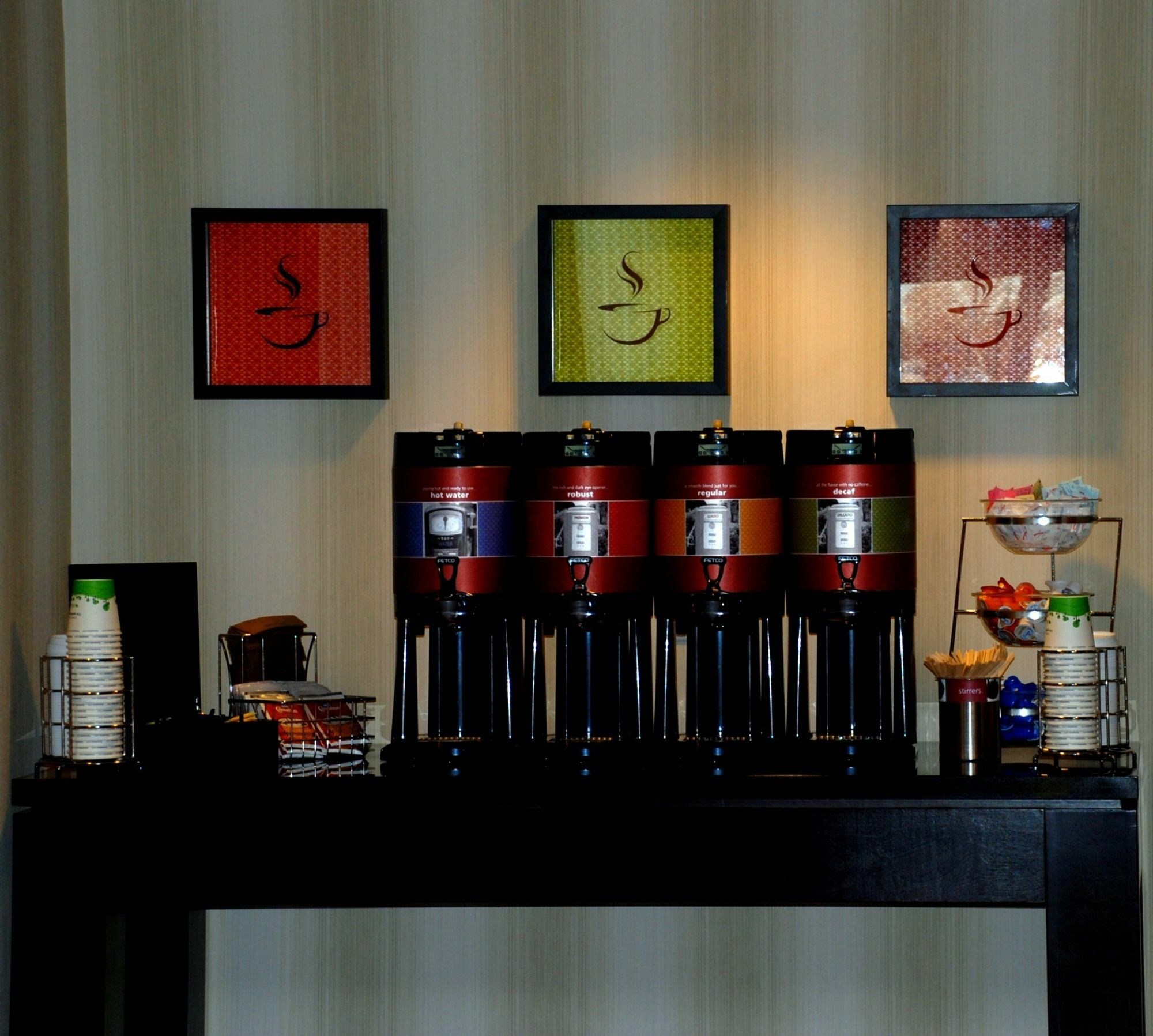 Hampton Inn & Suites By Hilton Летбридж Экстерьер фото